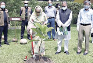 জাতীয় বৃক্ষরোপণ অভিযান উদ্বোধন করলেন প্রধানমন্ত্রী