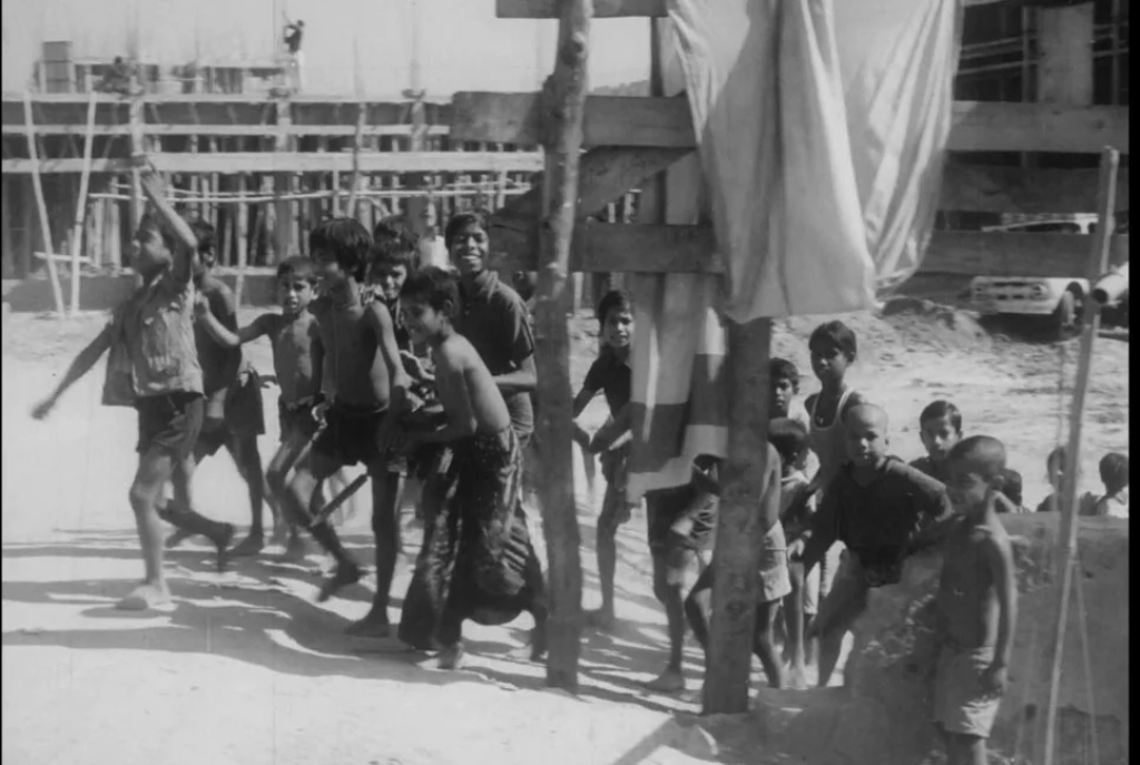 ৩৭ বছর পর ‘ঢাকা টোকাই’ আবার জার্মানির ওবারহাউজেন চলচ্চিত্র উৎসবে