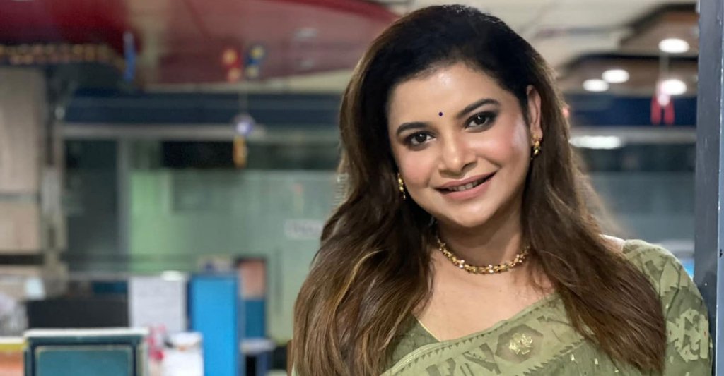 মেয়েরাই মেয়েদের বড় শত্রু: শবনম ফারিয়া